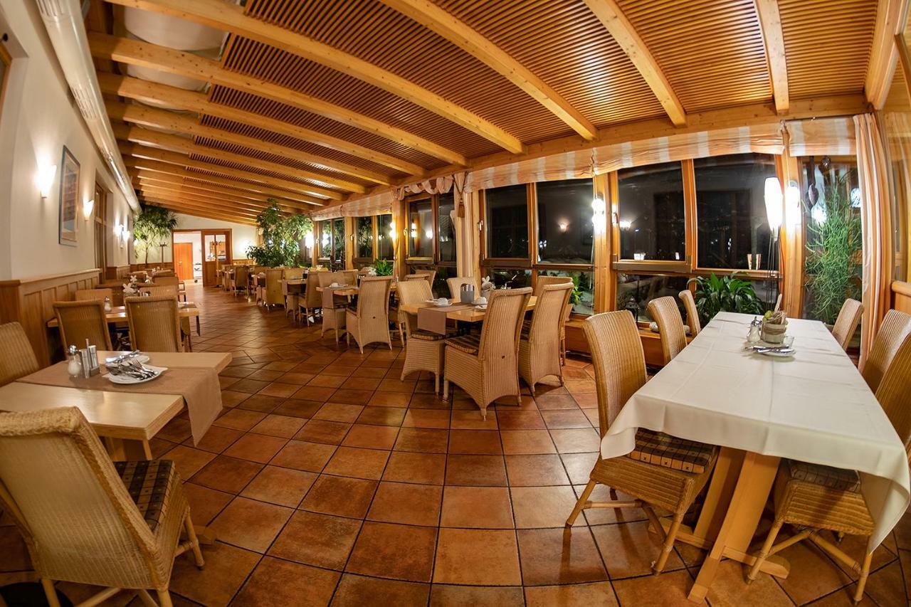 Landhotel Aschenbrenner Freudenberg  Buitenkant foto